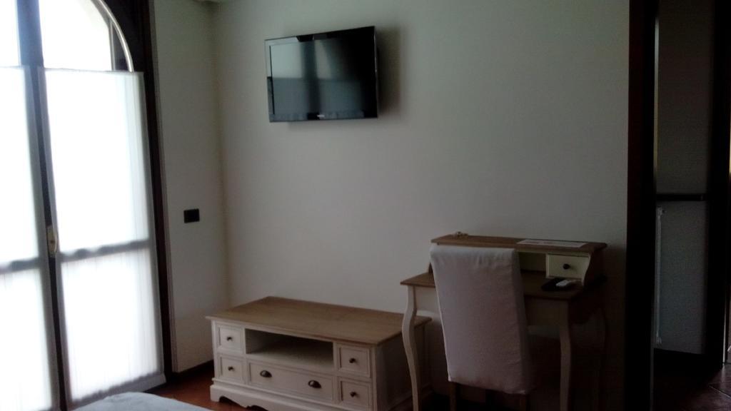 مبيت وإفطار بارابْياغو Crespi House الغرفة الصورة